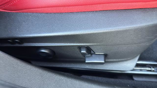 Used 2022 Alfa Romeo Giulia Veloce image 23