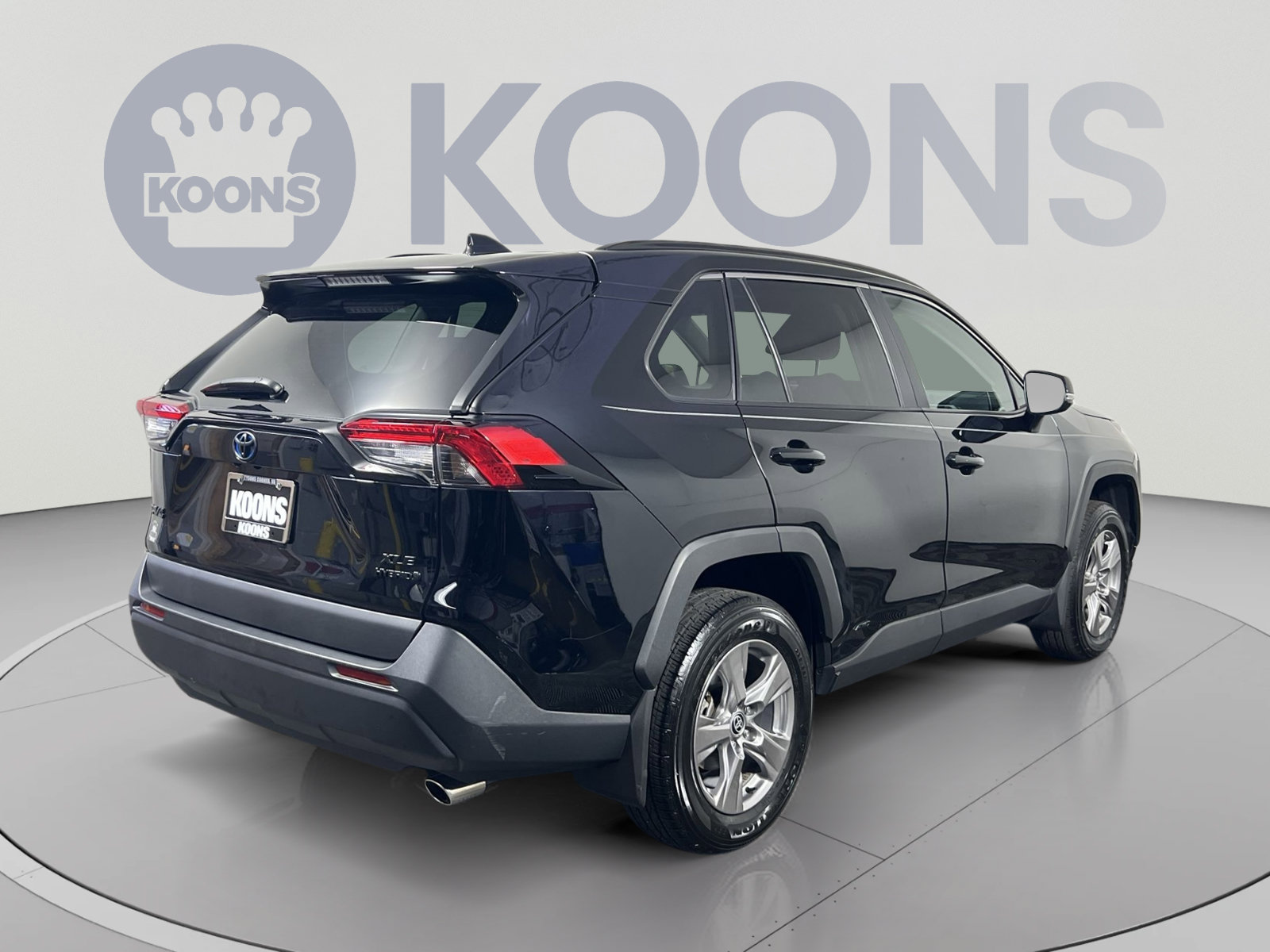 Used 2024 Toyota RAV4 XLE w/ Convenience Package AWD/4WD image 7