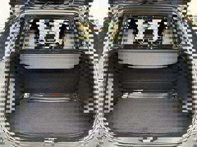 Used 2021 Toyota RAV4 XLE Premium image 34