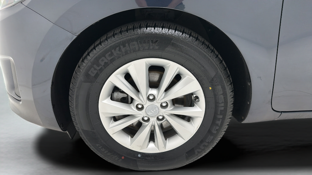Used 2017 Kia Sedona LX FWD image 9