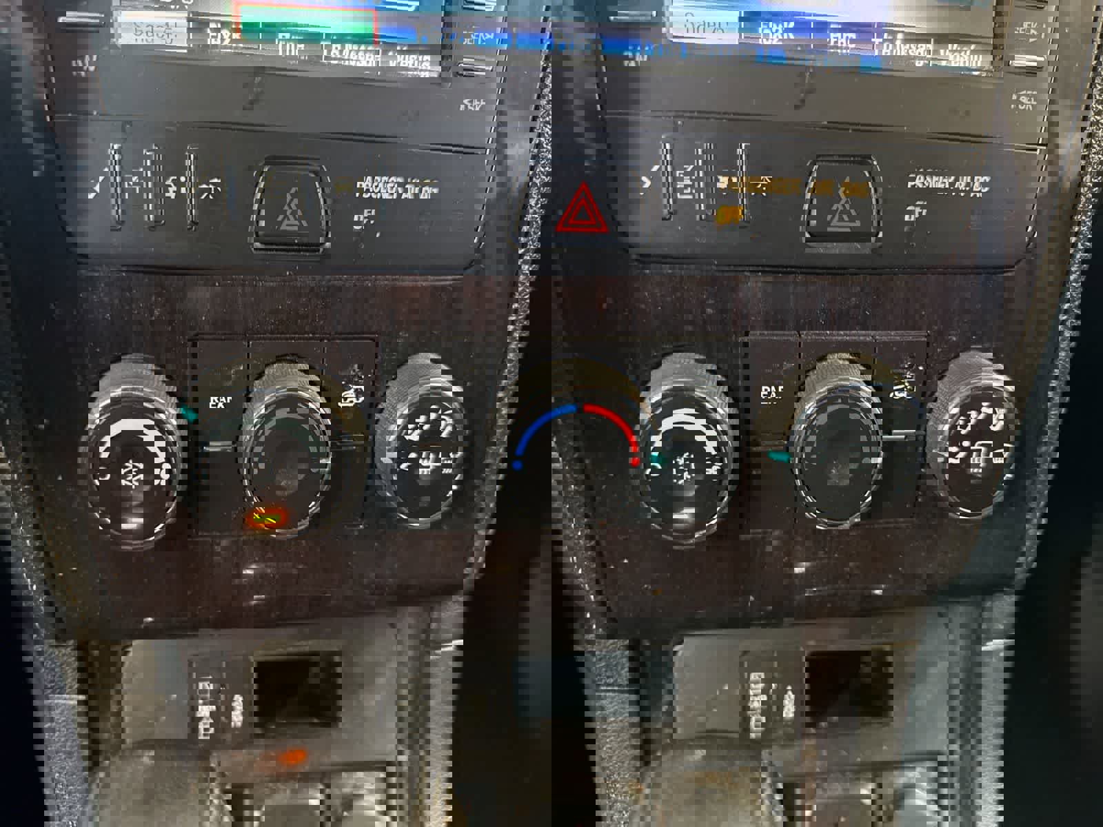 Used 2017 Chevrolet Traverse LT image 22