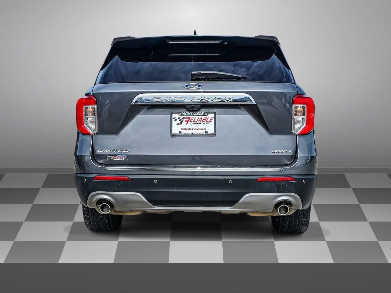 Used 2022 Ford Explorer Limited w/ Equipment Group 301A AWD/4WD image 5