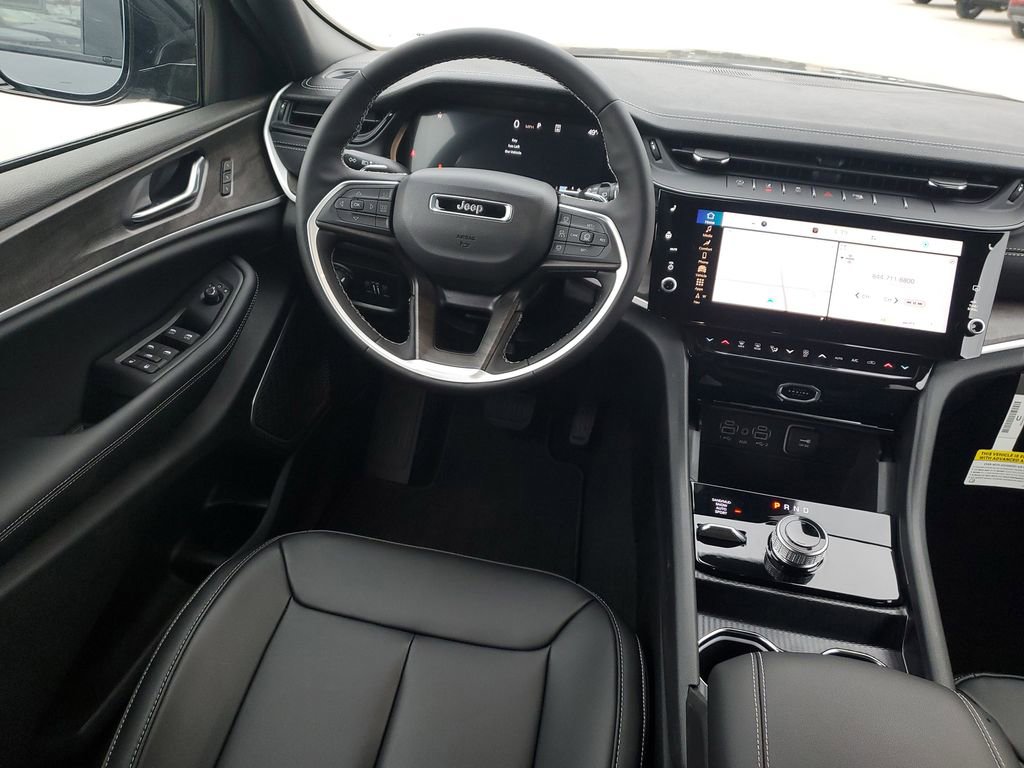 New 2026 Jeep Grand Cherokee Limited image 14