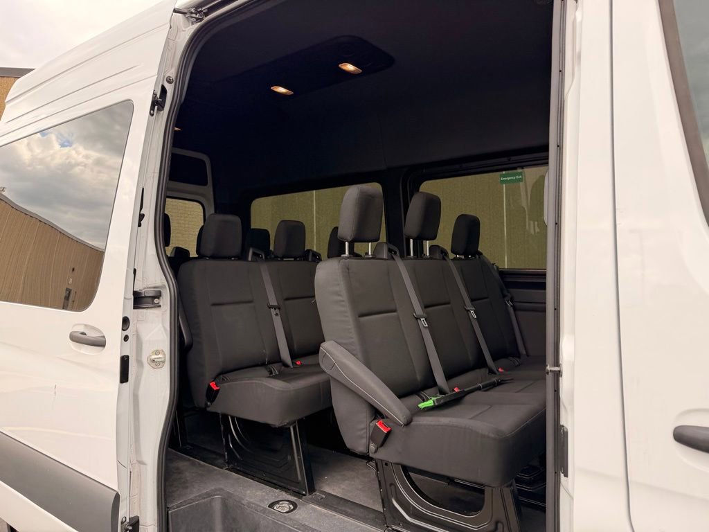 Used 2024 Mercedes-Benz Sprinter 2500 image 23