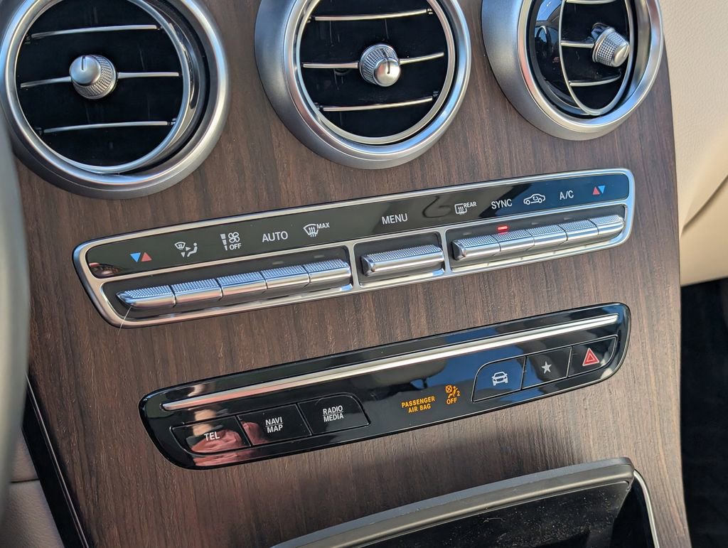 Used 2022 Mercedes-Benz GLC 300 4MATIC image 28