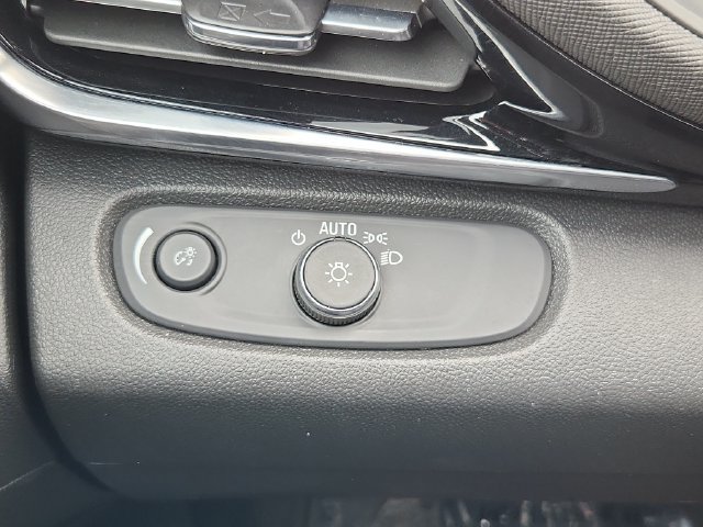 Used 2024 Buick Envista Avenir FWD image 27
