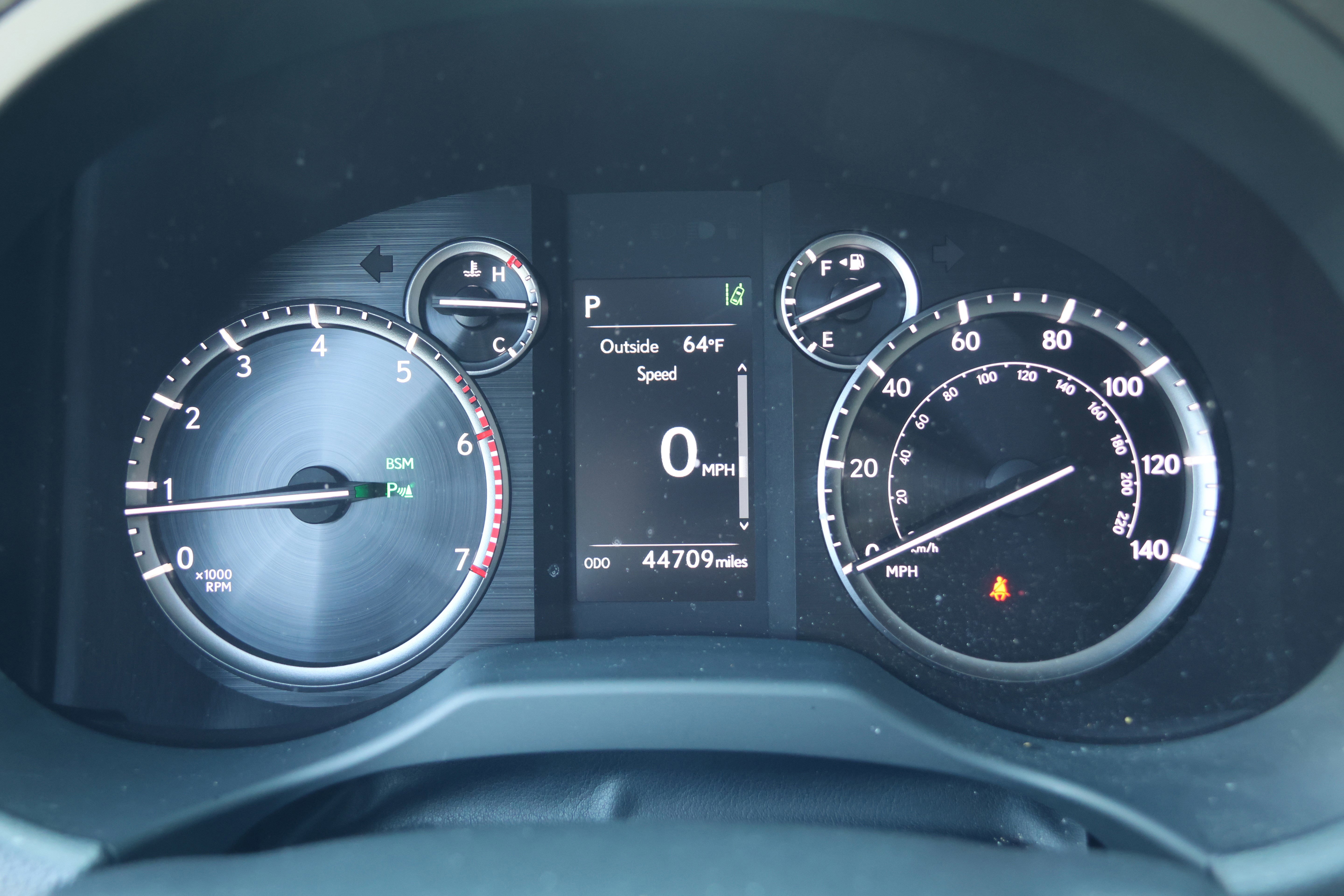 Used 2023 Lexus GX 460 Premium w/ Accessory Package AWD/4WD image 20