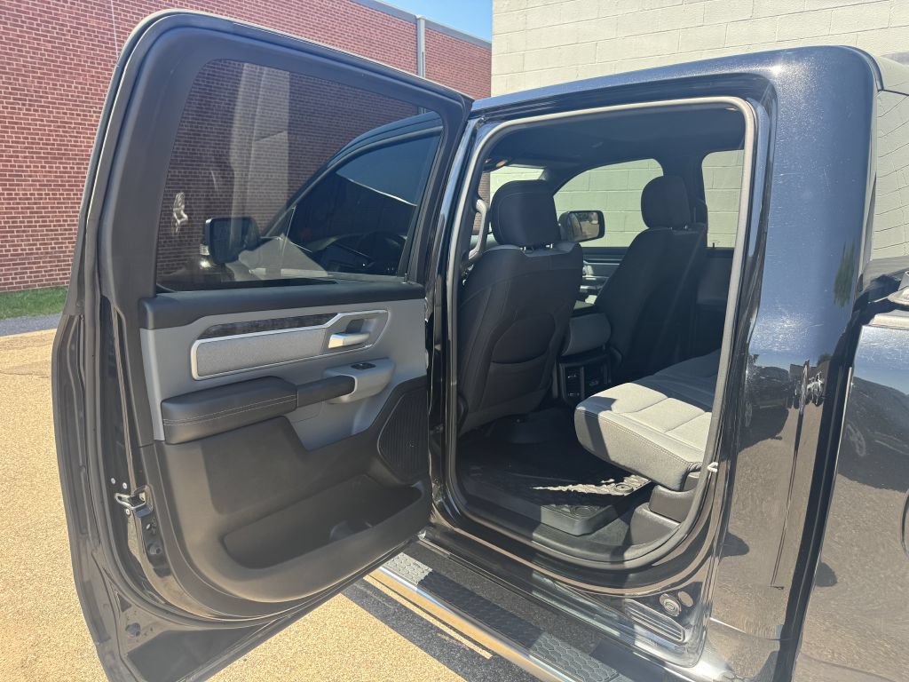 Used 2021 RAM 1500 Big Horn AWD/4WD image 14