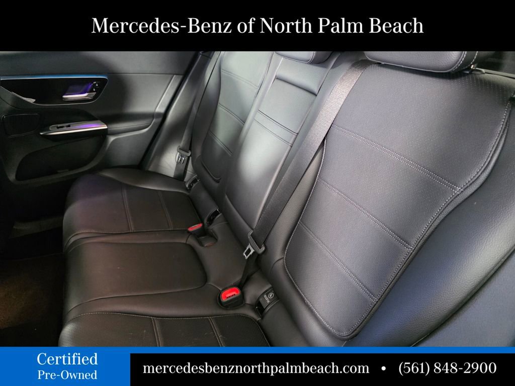Used 2025 Mercedes-Benz GLC 300 image 15