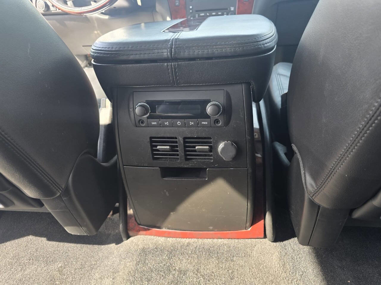 Used 2008 Cadillac Escalade EXT image 24