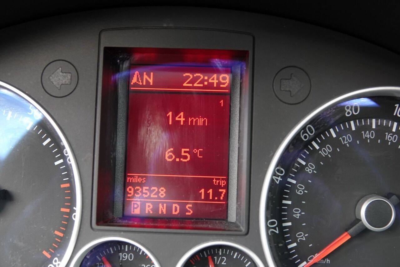 Used 2007 Volkswagen GTI 4-Door FWD image 77