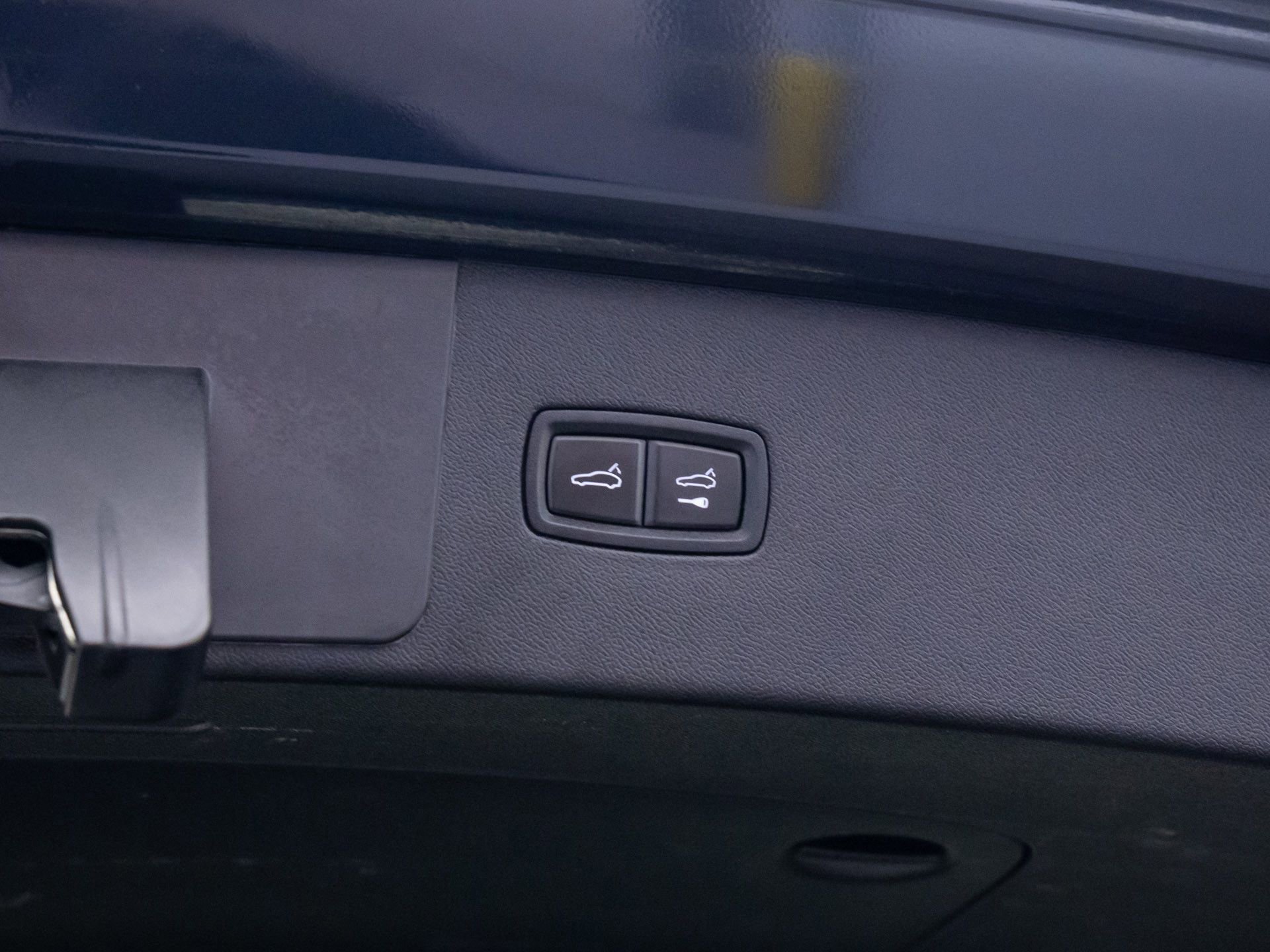 Certified 2021 Porsche Cayenne image 33