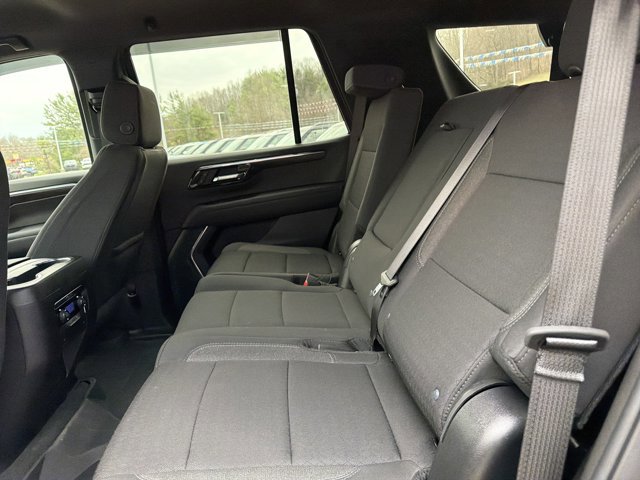 Used 2026 Chevrolet Tahoe LS AWD/4WD image 13