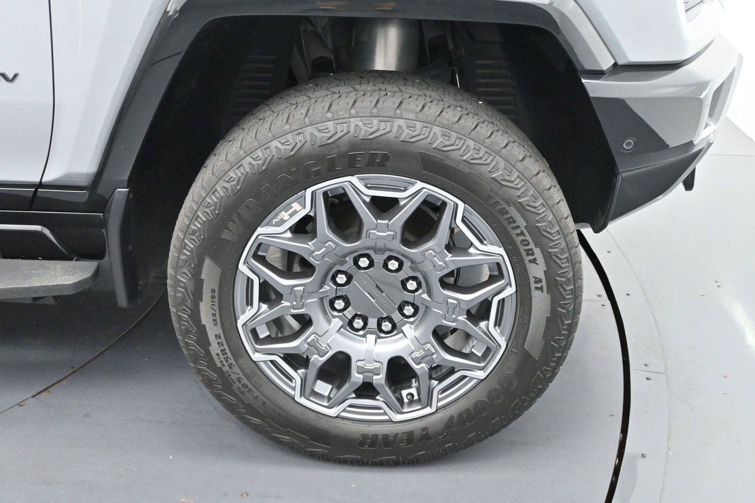 Used 2024 GMC Hummer EV 3X AWD/4WD image 39