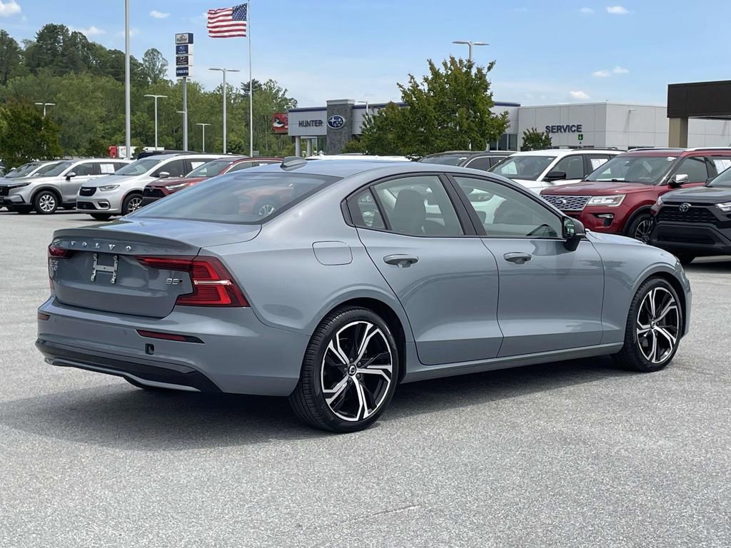 Used 2024 Volvo S60 B5 Core AWD/4WD image 28