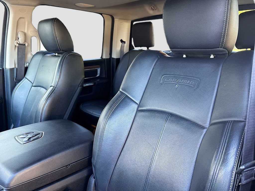 Used 2018 RAM 1500 Laramie w/ Convenience Group AWD/4WD image 21