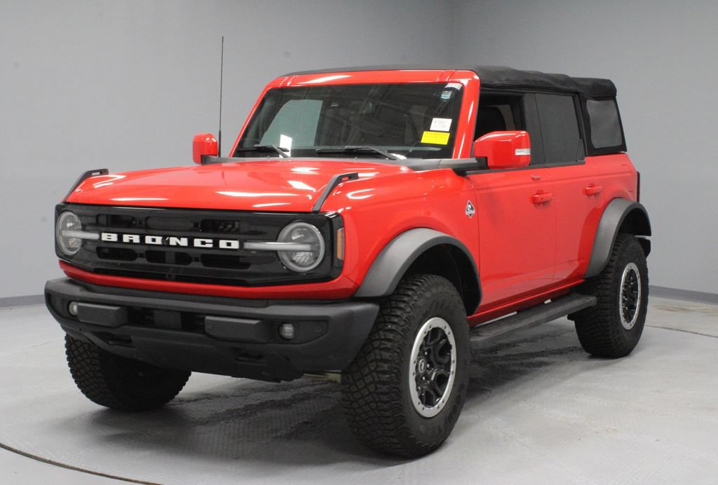 Certified 2022 Ford Bronco Outer Banks w/ Sasquatch Package AWD/4WD image 7