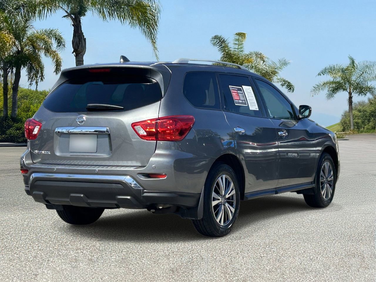 Certified 2020 Nissan Pathfinder S image 5