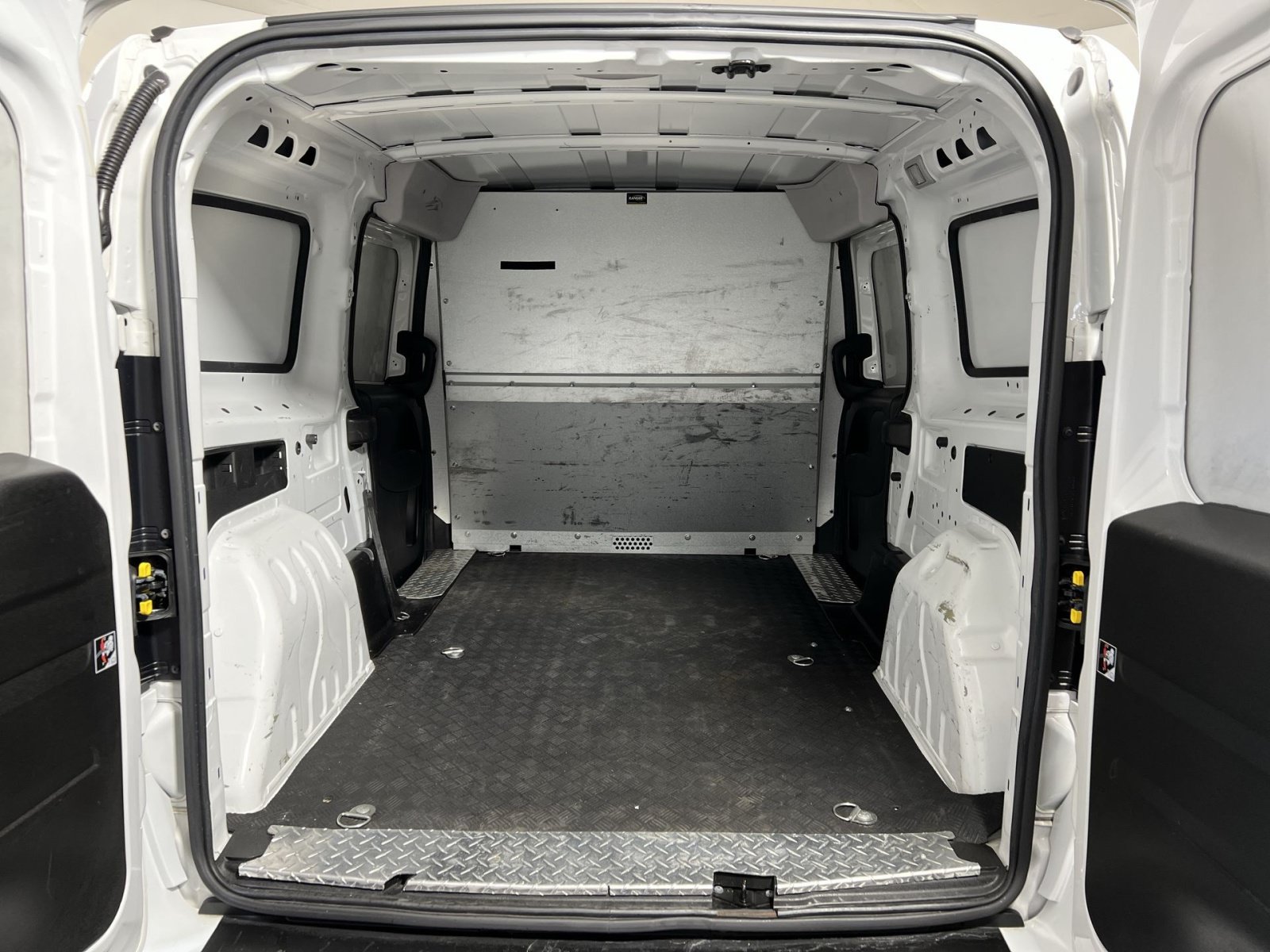 Used 2021 RAM ProMaster City Tradesman SLT FWD image 24