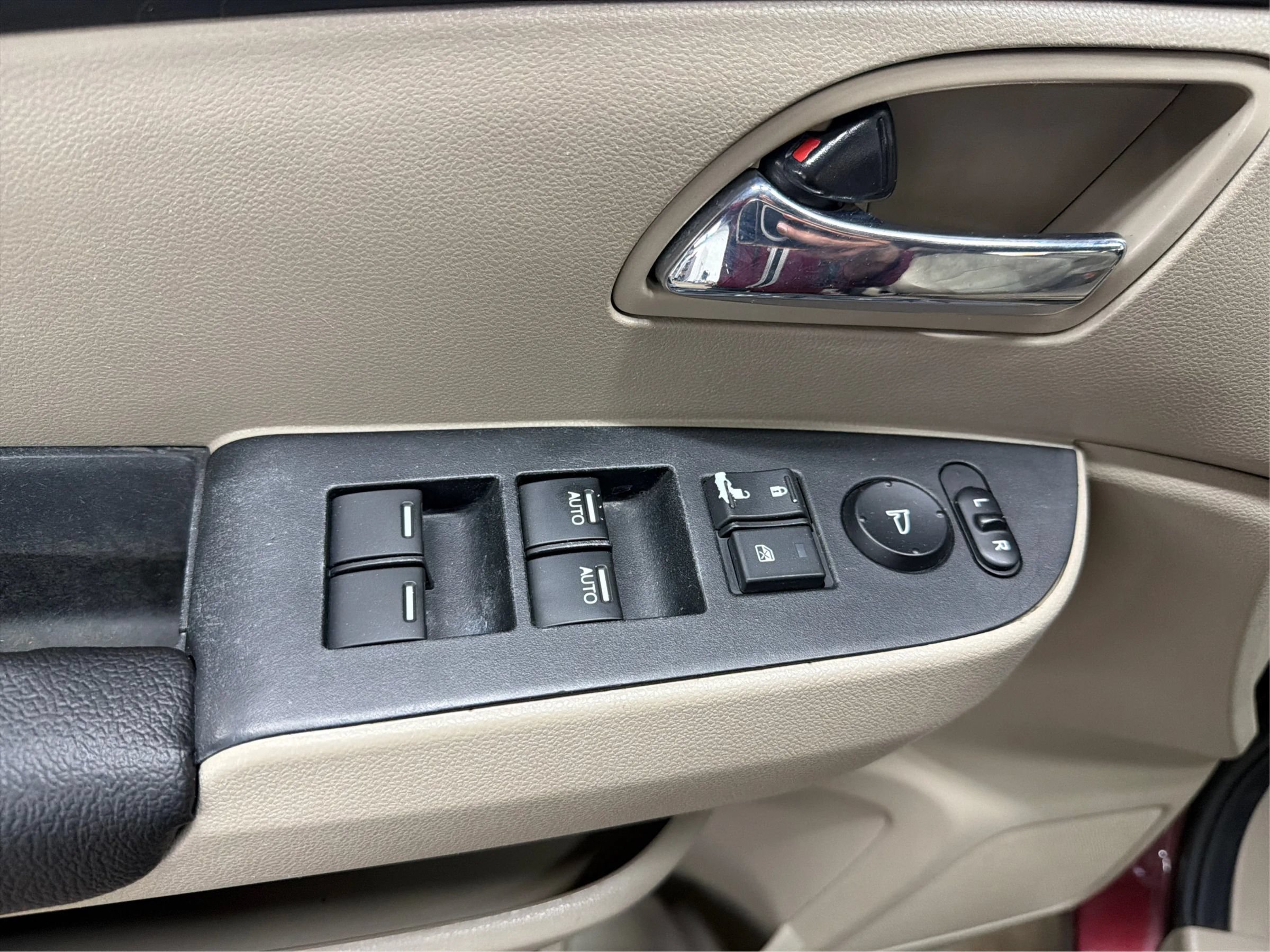 Used 2017 Honda Odyssey EX-L image 18