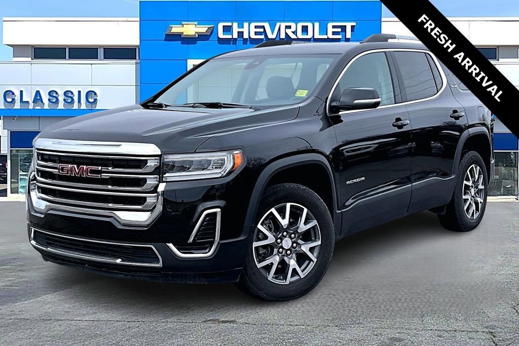 Used 2023 GMC Acadia SLE w/ Driver Convenience Package image 3