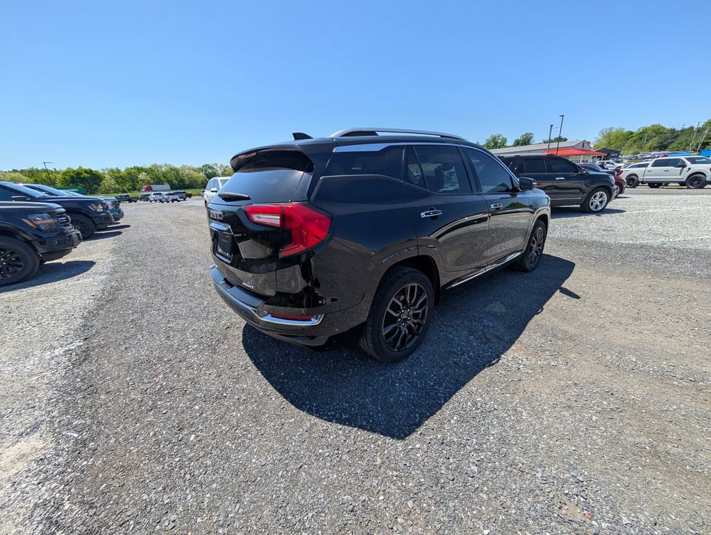 Used 2022 GMC Terrain Denali w/ Black Diamond Edition AWD/4WD image 10