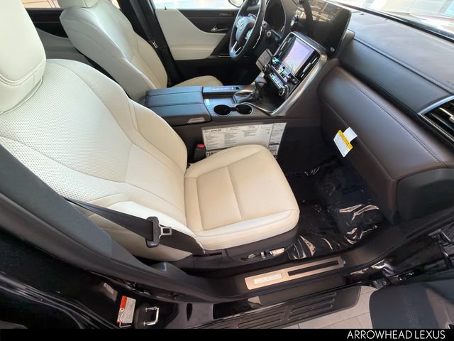 New 2026 Lexus LX 600 4WD w/ Luxury Package image 12