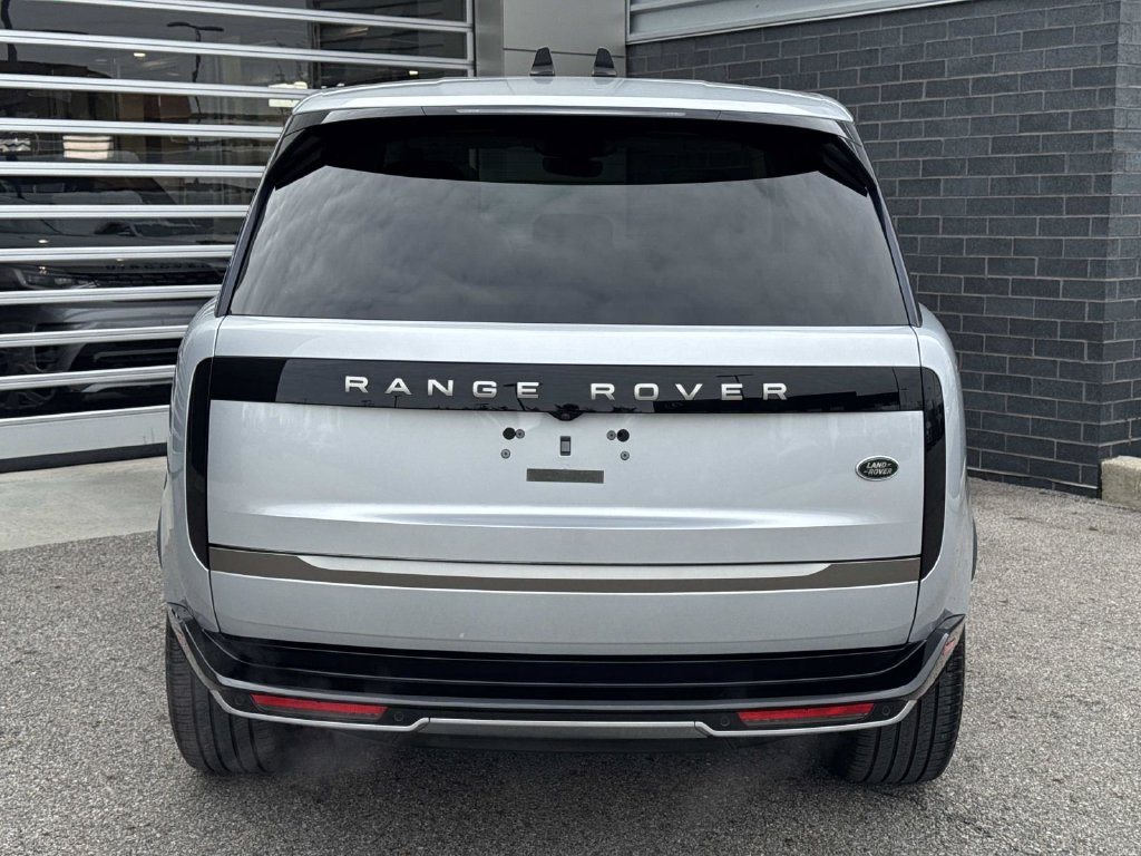 Used 2023 Land Rover Range Rover SE AWD/4WD image 5