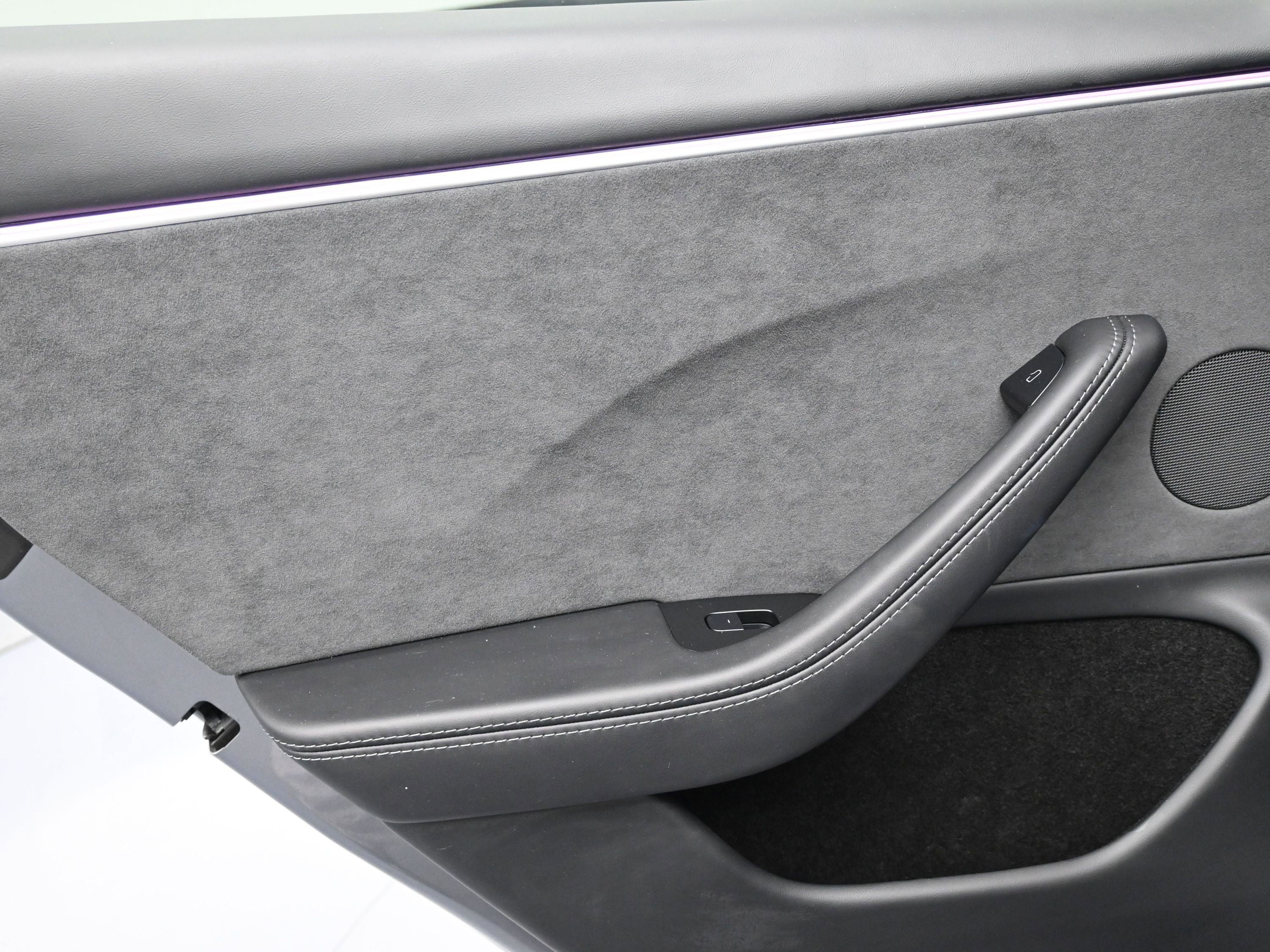 Used 2025 Tesla Model 3 Long Range image 17