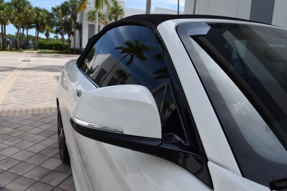 Used 2021 BMW 230i xDrive Convertible AWD/4WD image 30