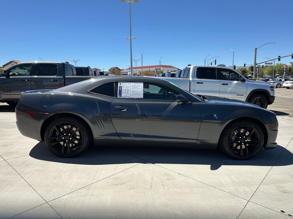 Used 2010 Chevrolet Camaro SS RWD image 11