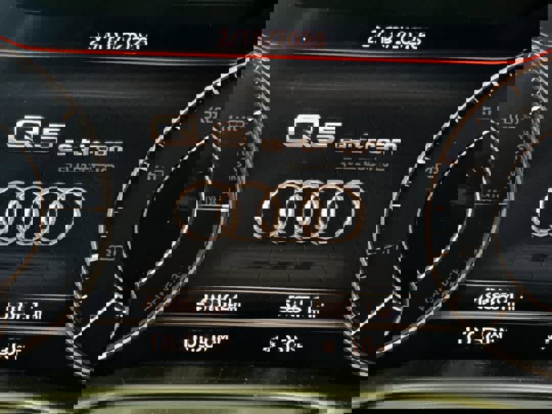 Used 2020 Audi Q5 e Prestige w/ Prestige Package image 18