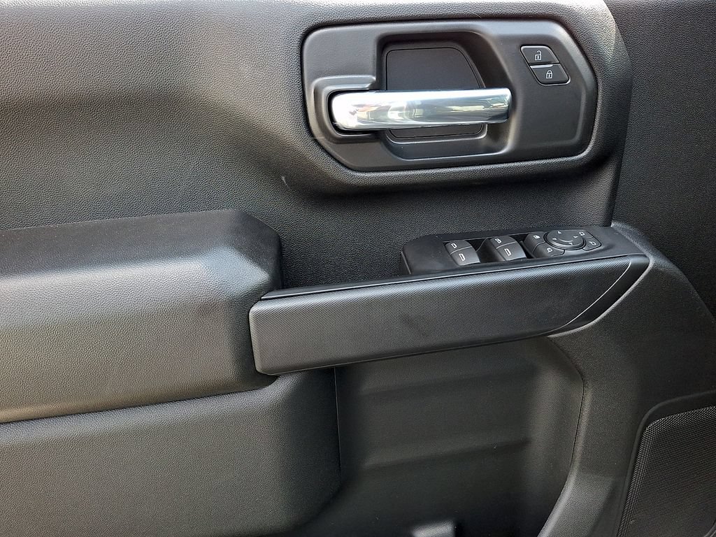 New 2026 Chevrolet Silverado 2500 Custom w/ Custom Value Package AWD/4WD image 8