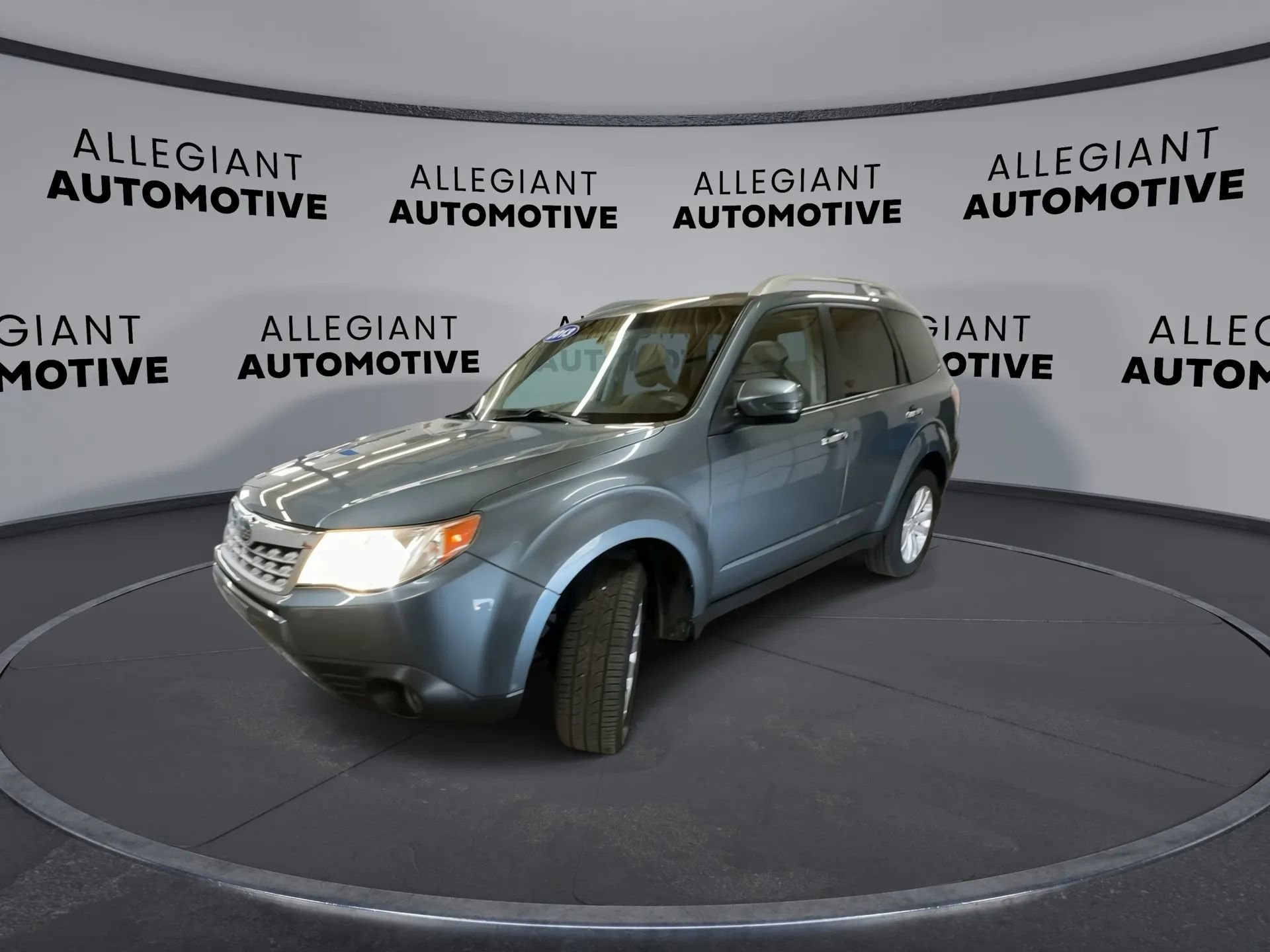 Used 2013 Subaru Forester 2.5X Touring AWD/4WD image 5
