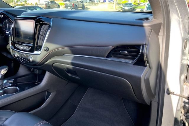 Used 2023 Chevrolet Traverse RS AWD/4WD image 16