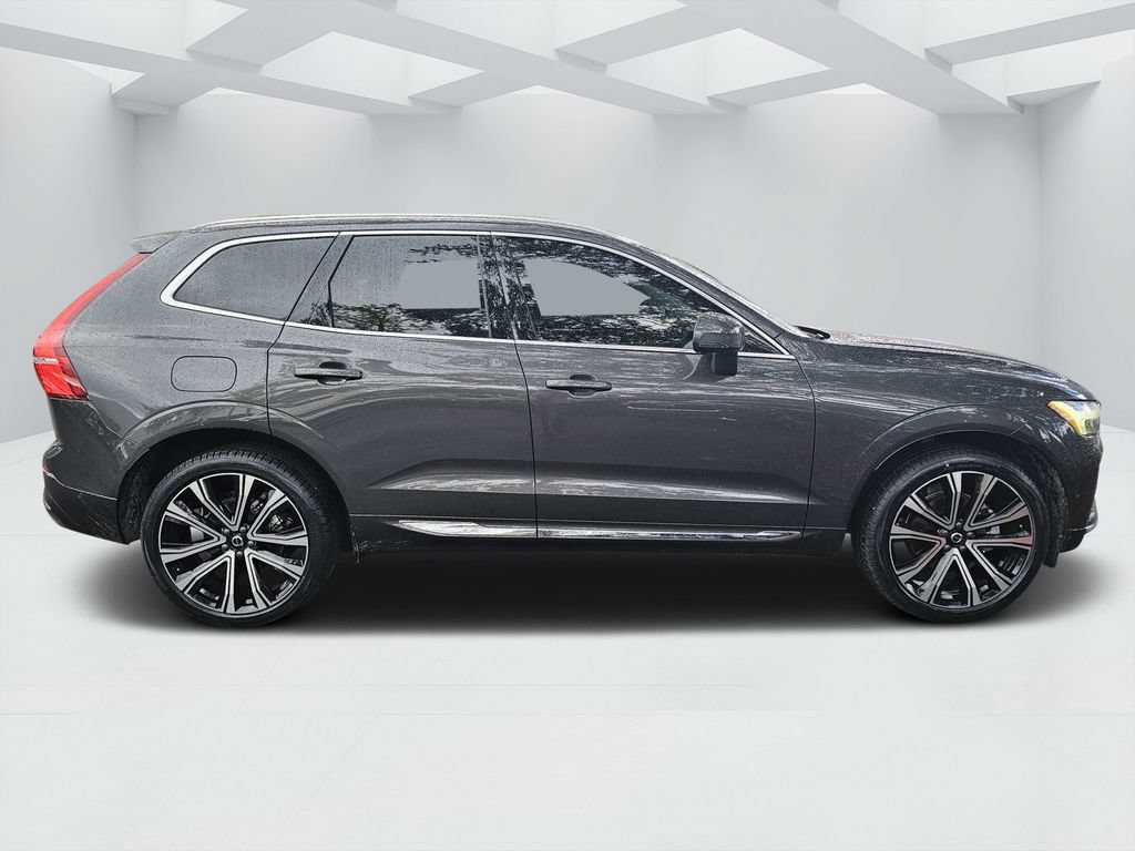 Certified 2023 Volvo XC60 B5 Ultimate w/ Climate Package FWD image 2