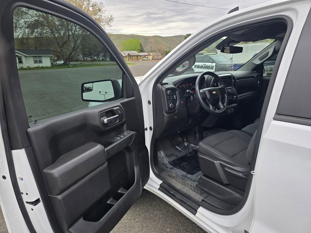 Used 2024 Chevrolet Silverado 1500 W/T w/ WT Value Package AWD/4WD image 19