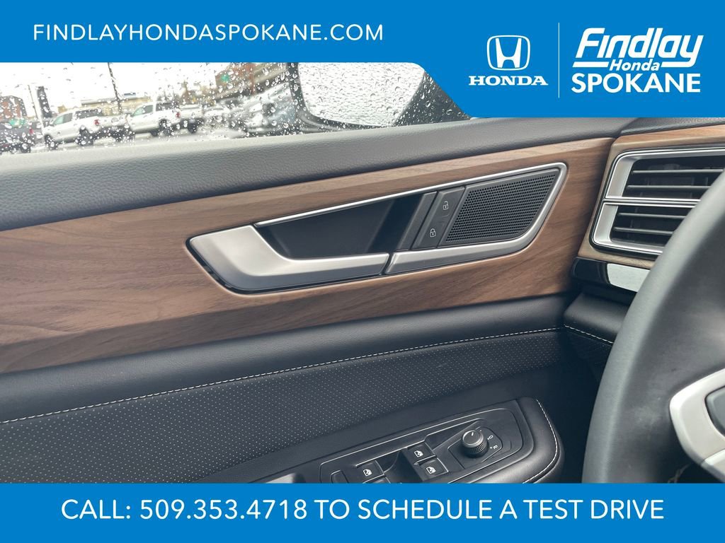 Used 2024 Volkswagen Atlas SE image 7