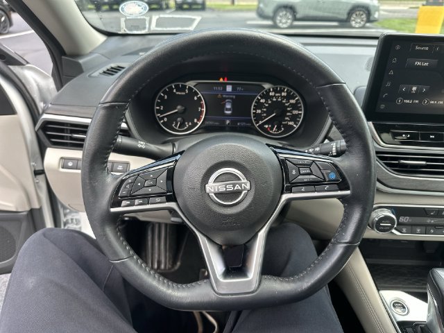 Used 2023 Nissan Altima 2.5 SL AWD/4WD image 13
