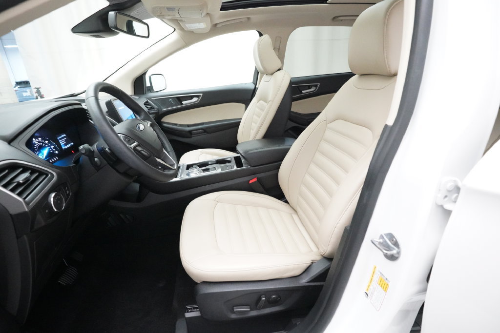 Used 2024 Ford Edge SEL w/ Convenience Package AWD/4WD image 7