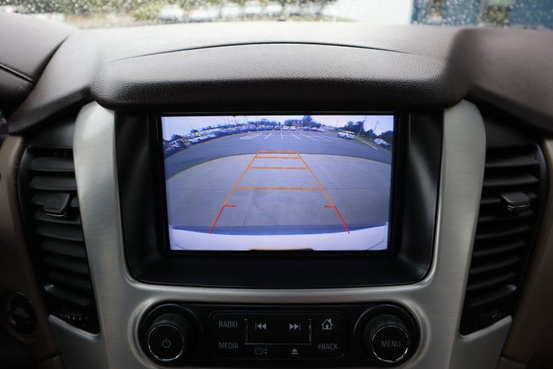 Used 2017 GMC Yukon SLT w/ Open Road Package image 12