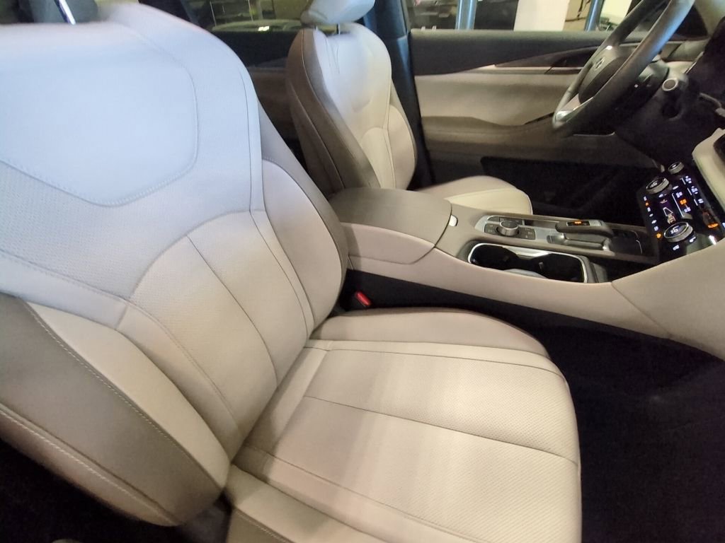 Used 2026 INFINITI QX60 Luxe w/ Cargo Package image 22