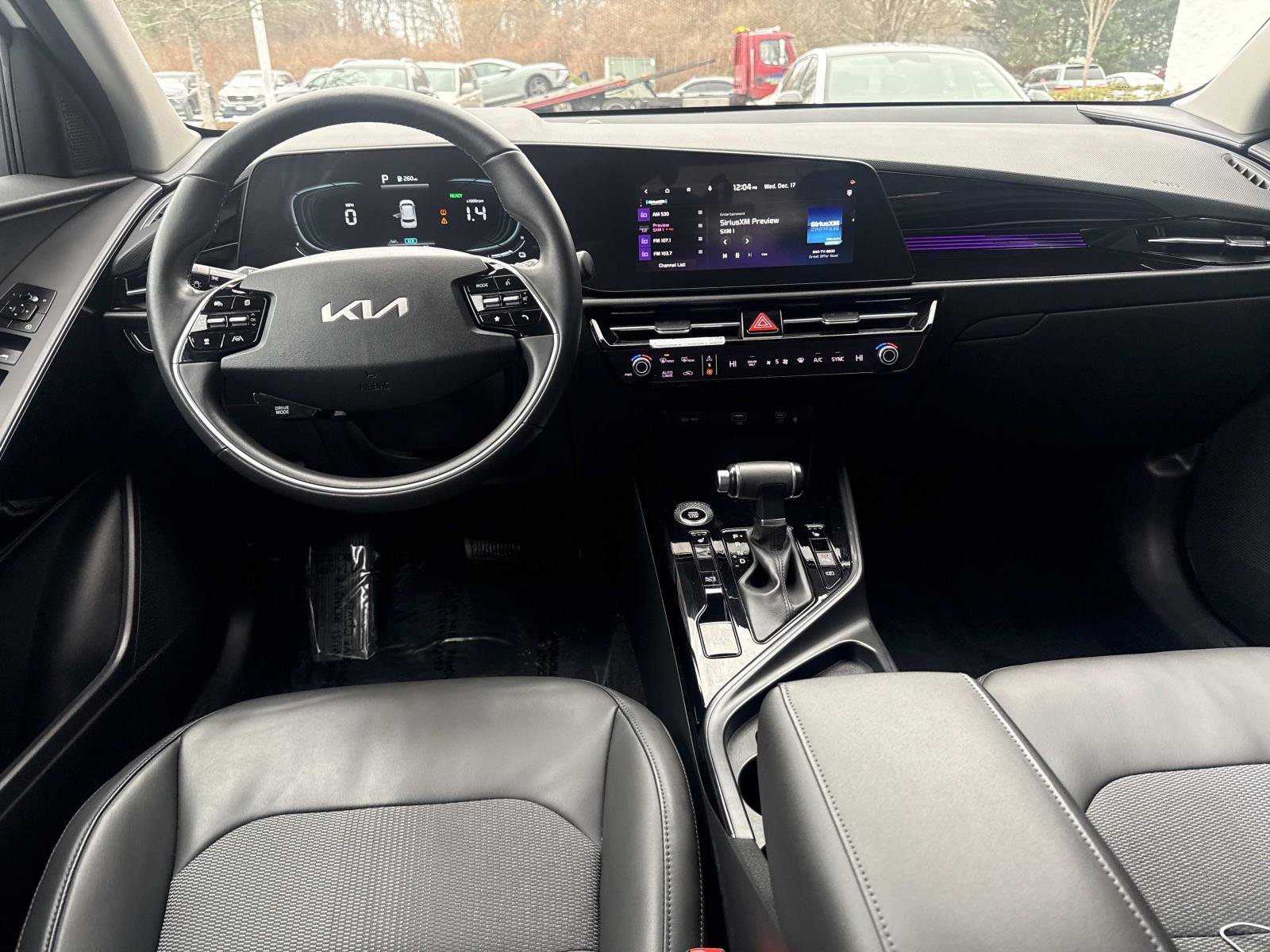 Used 2023 Kia Niro EX image 14
