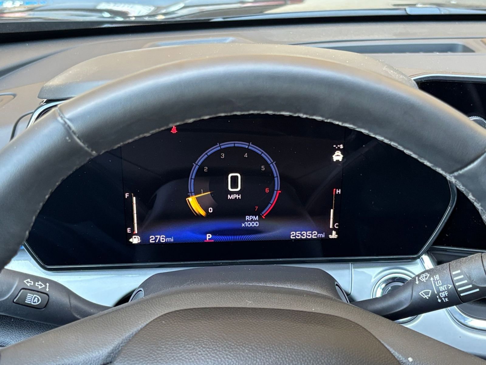 Used 2025 Chevrolet Trax LT w/ LT Convenience Package FWD image 40
