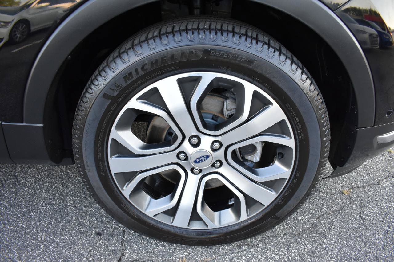 Used 2019 Ford Explorer Platinum AWD/4WD image 34