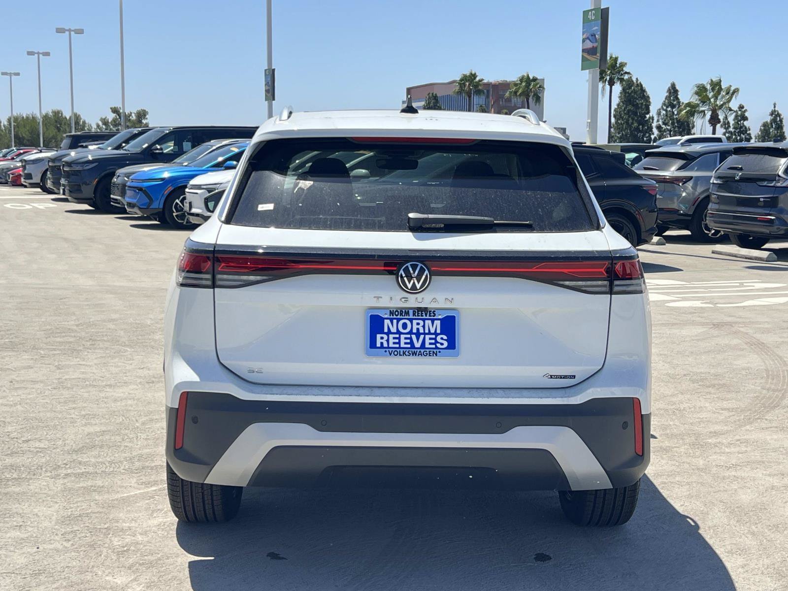 New 2026 Volkswagen Tiguan SE AWD/4WD image 5