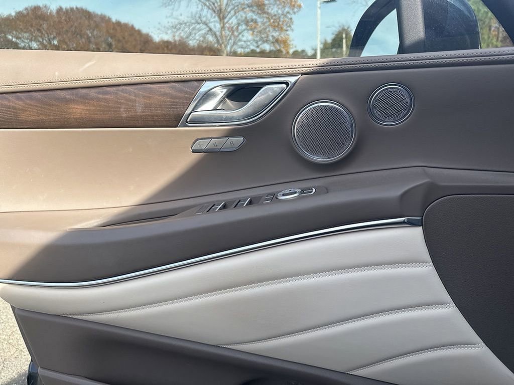 Used 2023 Genesis GV80 2.5T w/ Prestige 20" Package image 13