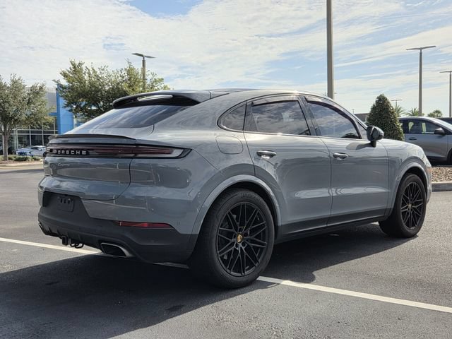 Used 2024 Porsche Cayenne Coupe AWD/4WD image 6