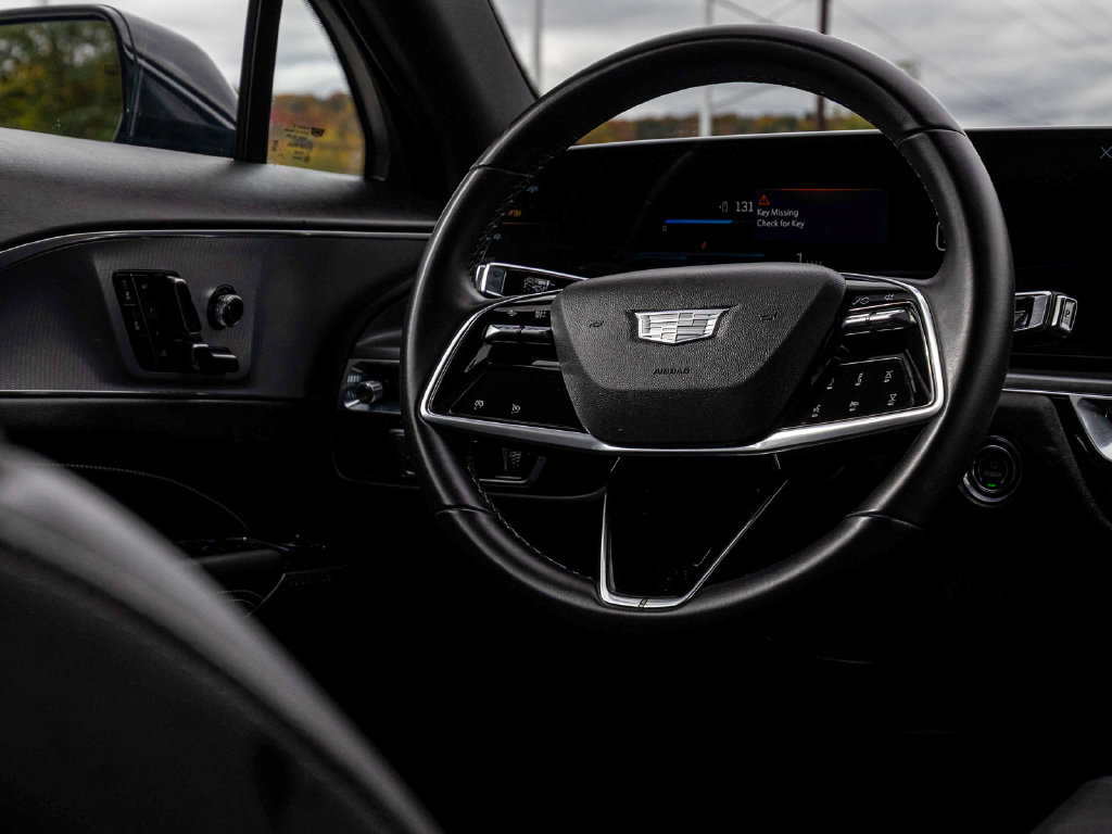 Used 2024 Cadillac Lyriq Tech AWD/4WD image 24