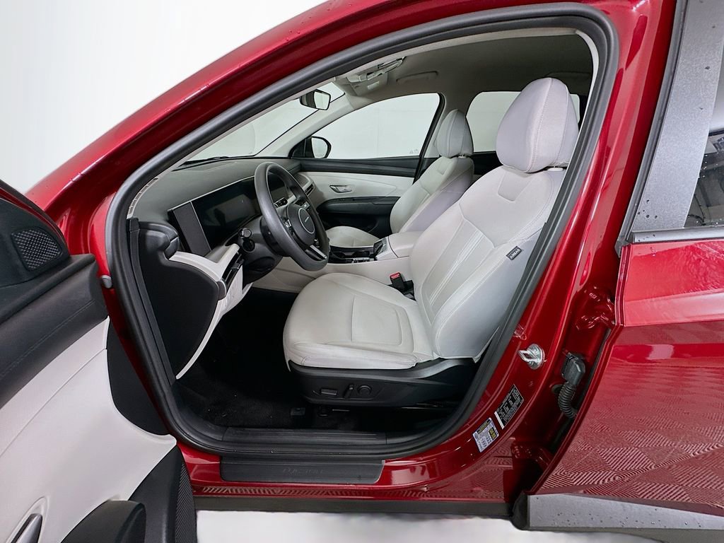 Certified 2025 Hyundai Tucson SEL FWD image 22